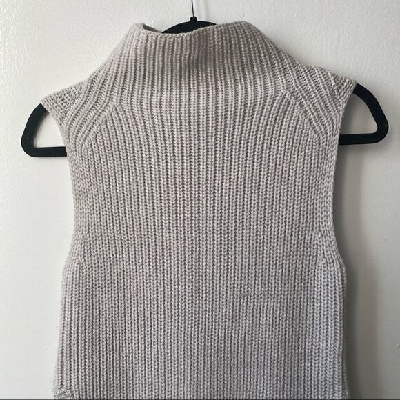 𝅺ARITZIA Wilfred Durandal Italian Wool Sleeveless Turtleneck Sweater Grey ~ XXS - Picture 3 of 12